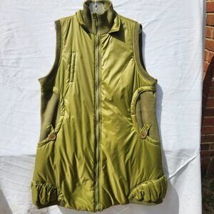 Green Sleeveless Jacket with pockets